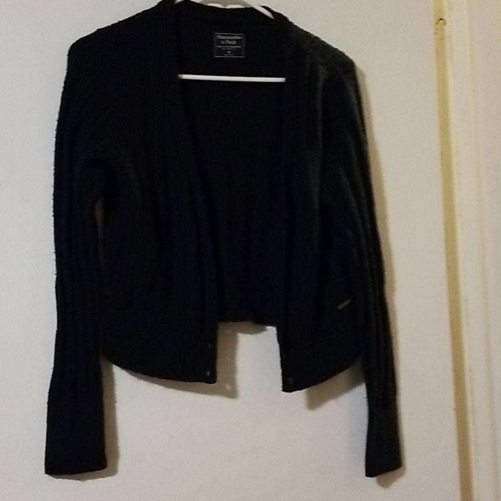 Black cropped sweater